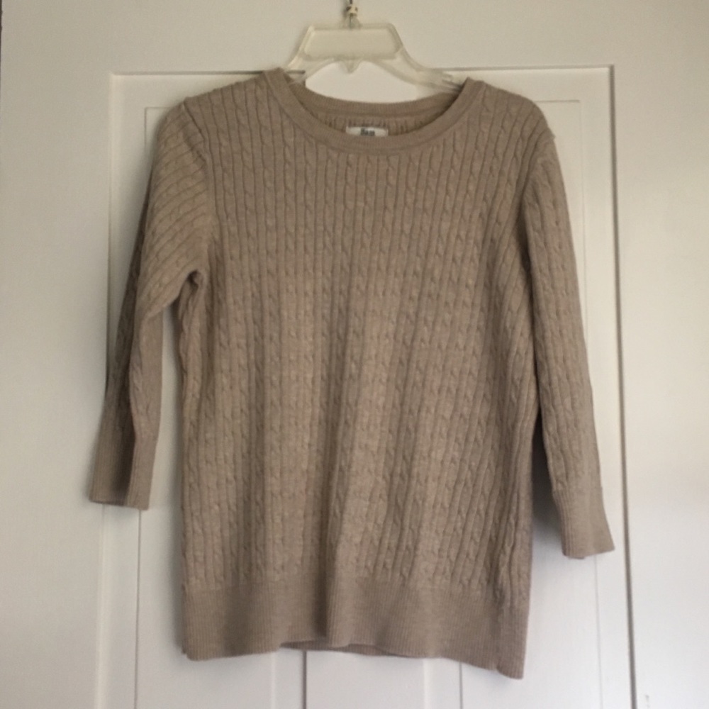 ⬇️BUY ONE GET ONE LISTING FREE Tan Bass Sweater